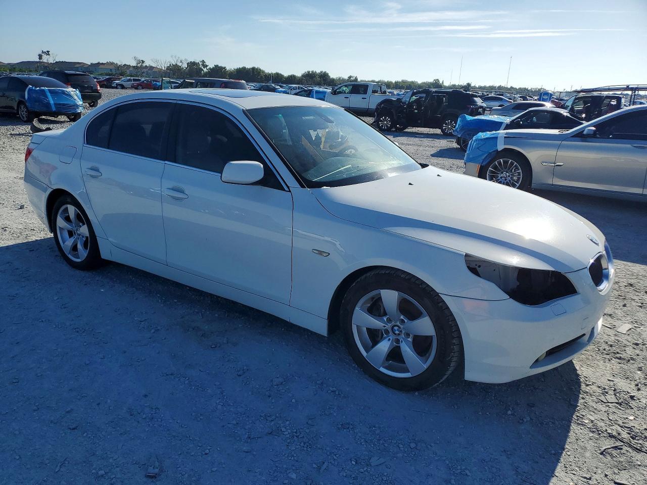 2005 BMW 530 I - Image 4
