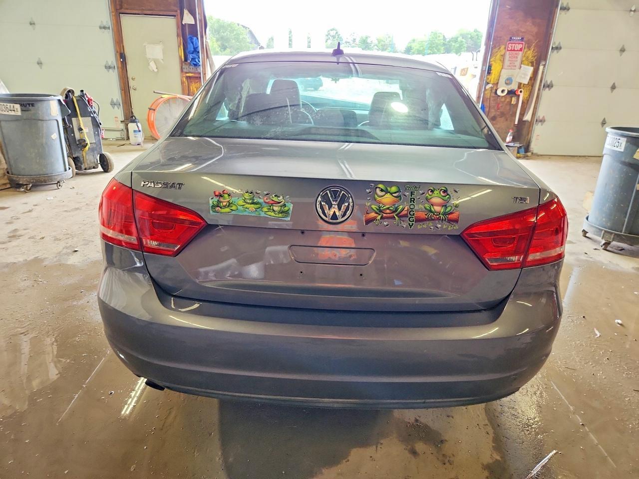 2014 Volkswagen Passat S - Image 6