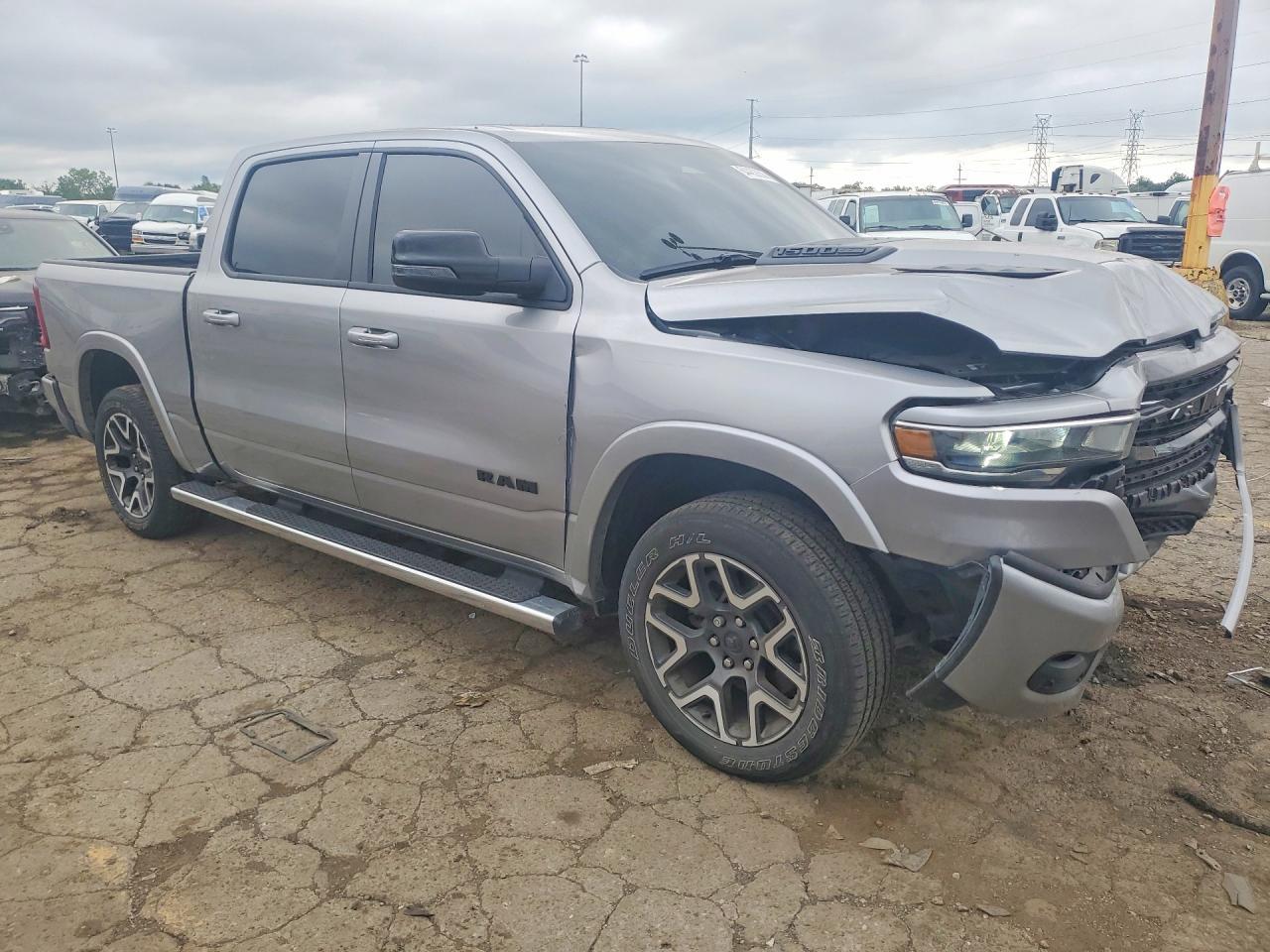 2025 Ram 1500 Laramie - Фото 4