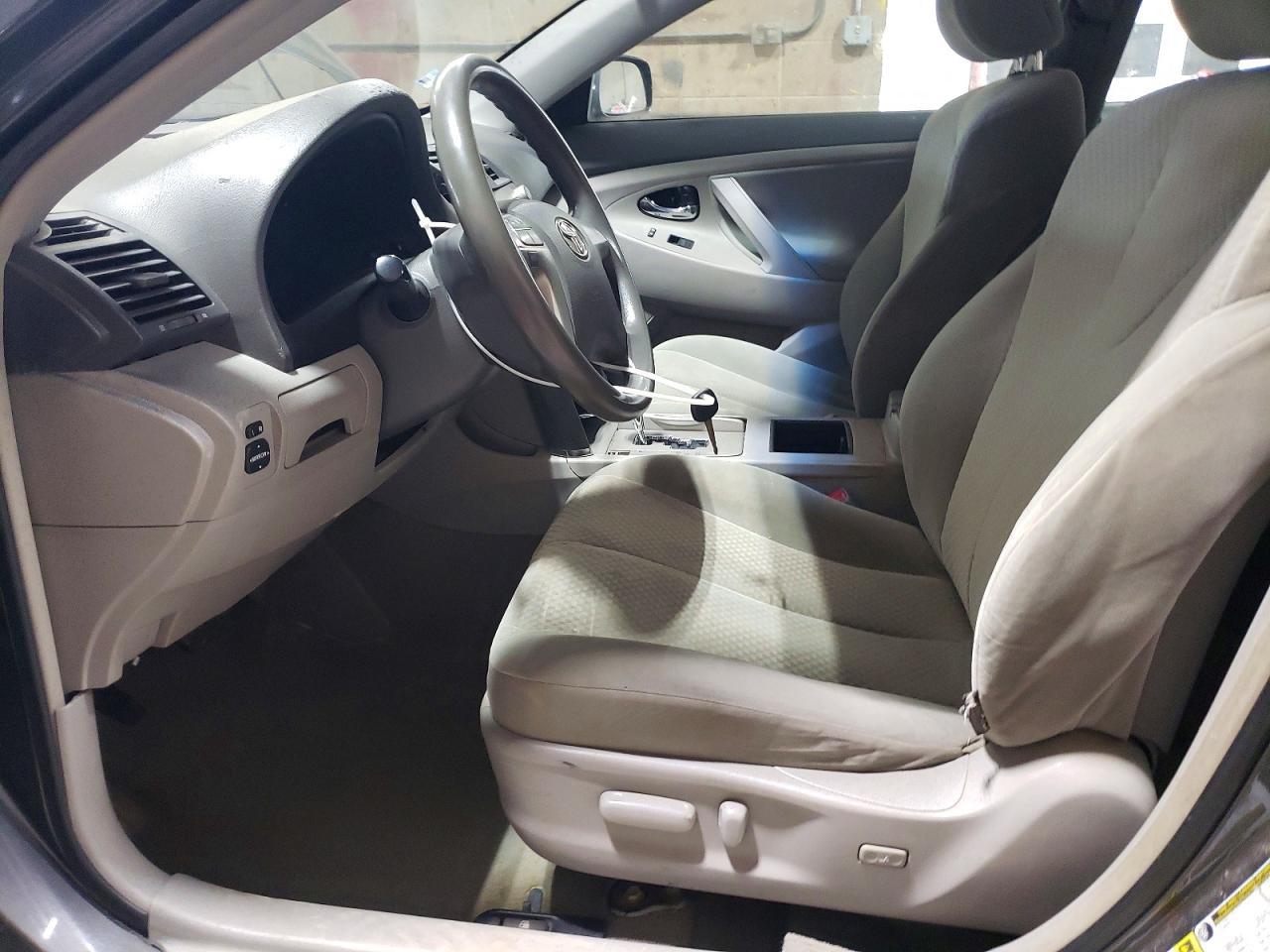 2008 Toyota Camry Le - Фото 7