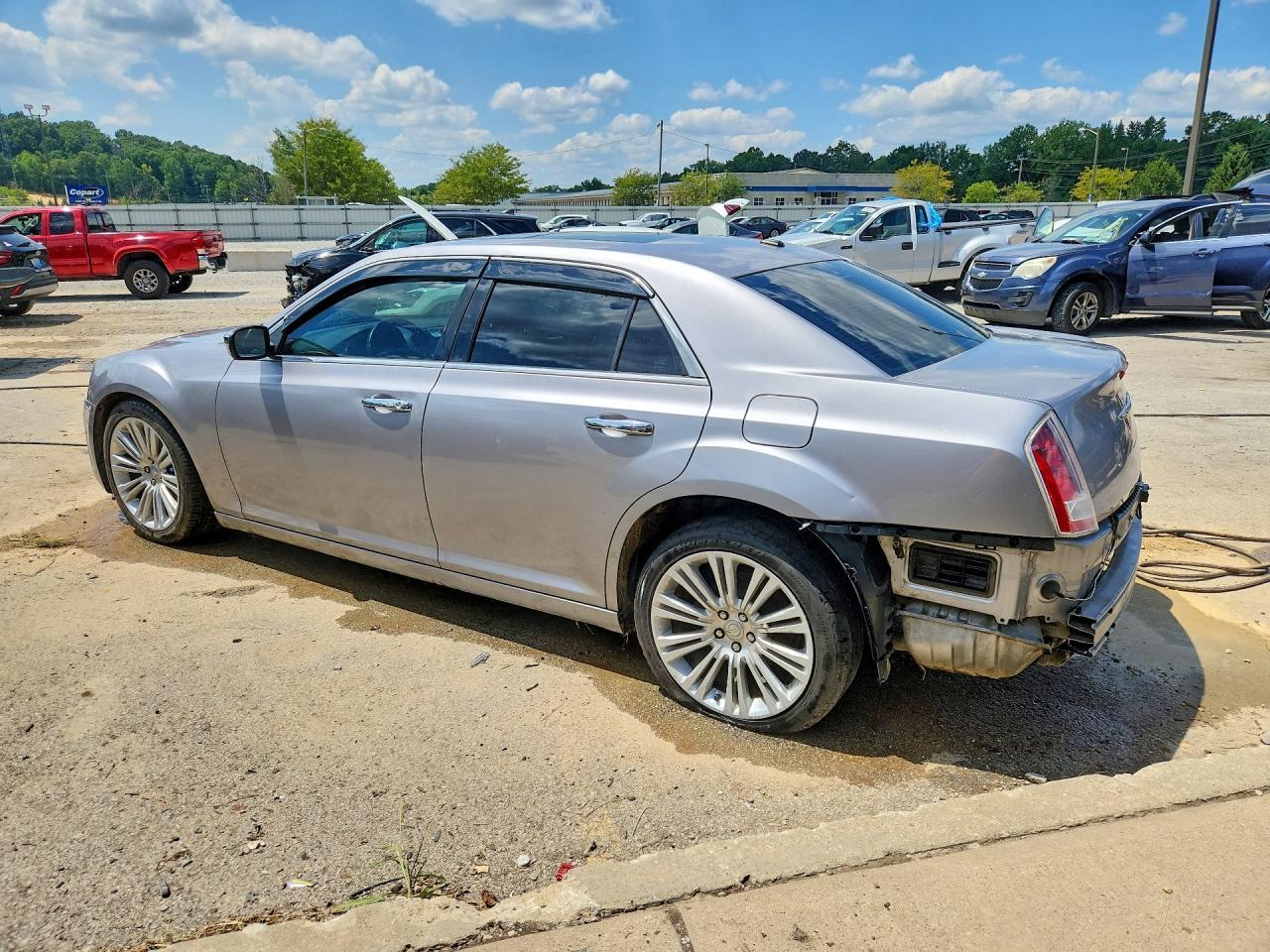 2014 Chrysler 300C - Image 2