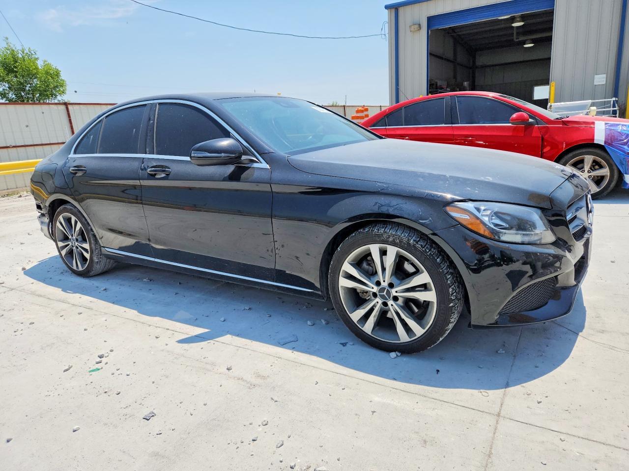 2017 Mercedes-Benz C 300 - Фото 4