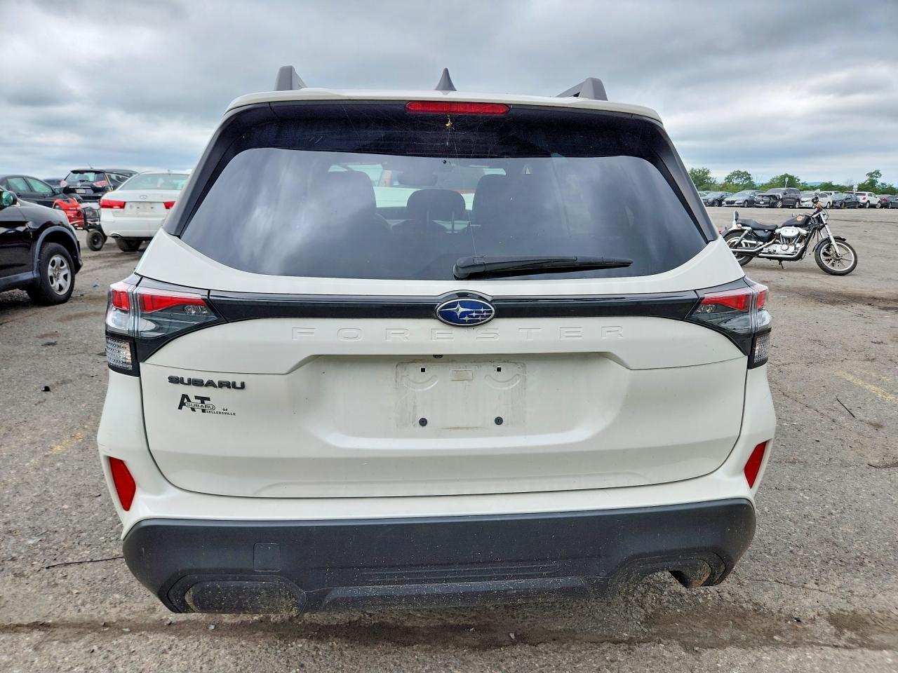 2025 Subaru Forester Premium - Фото 6