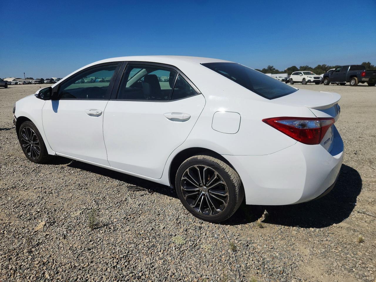 2016 Toyota Corolla S Plus - Фото 2