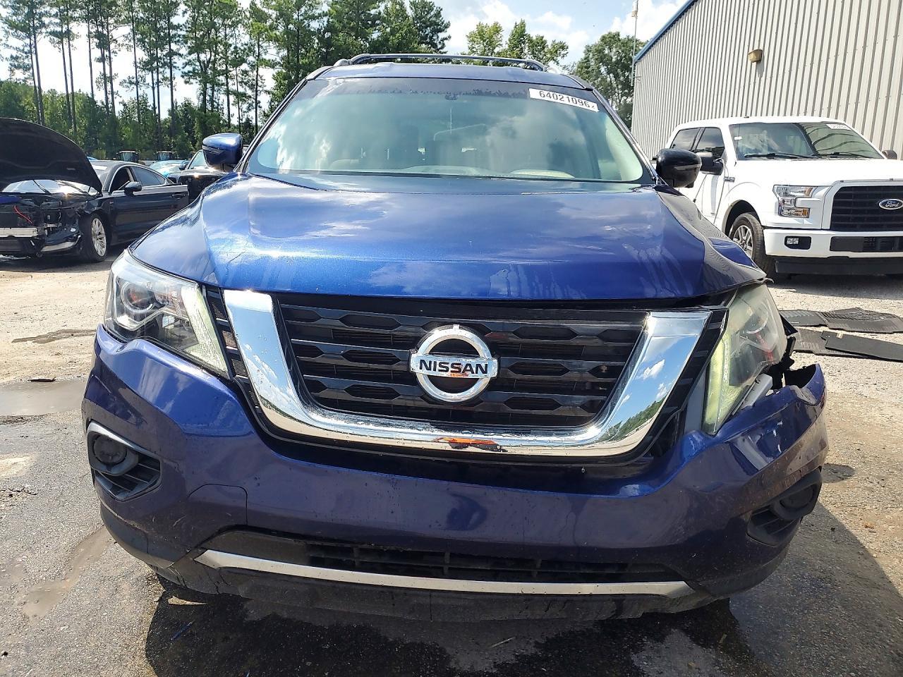 2017 Nissan Pathfinder S - Фото 5