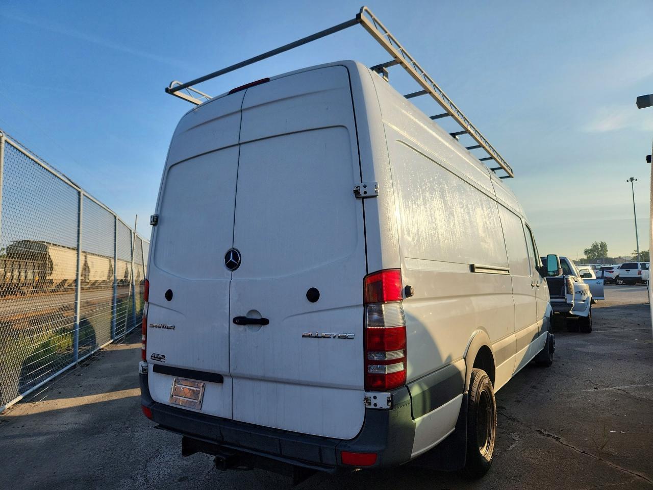 2014 Mercedes-Benz Sprinter 3500 - Image 3