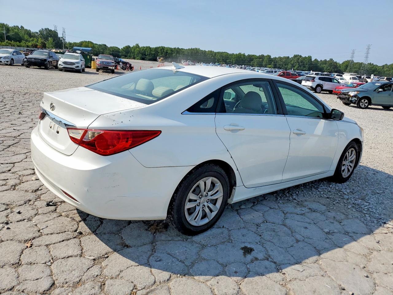 2011 Hyundai Sonata Gls - Фото 3