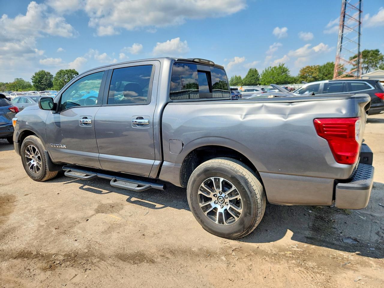 2021 Nissan Titan Sv - Фото 2