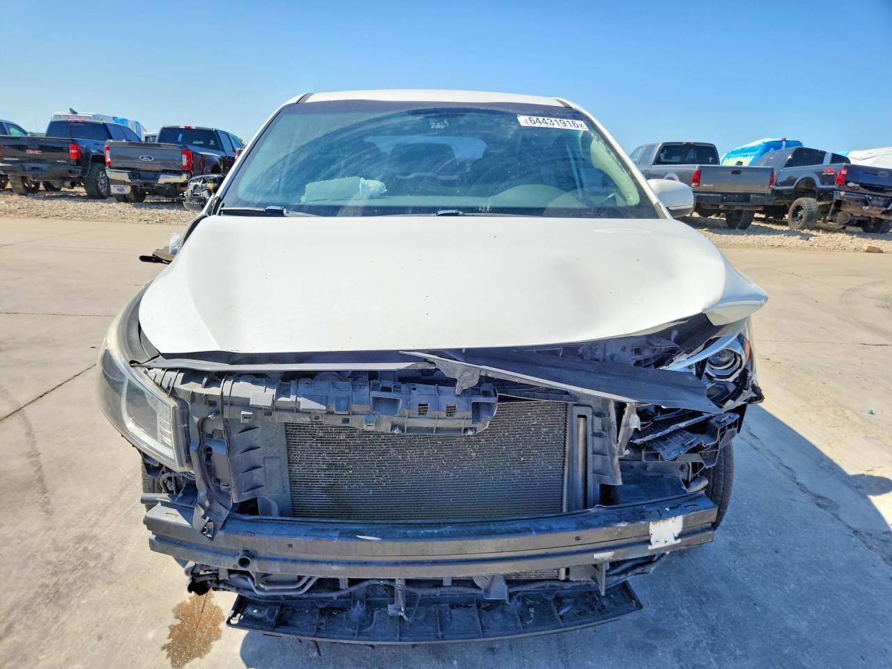 2015 Kia Sedona L - Фото 5