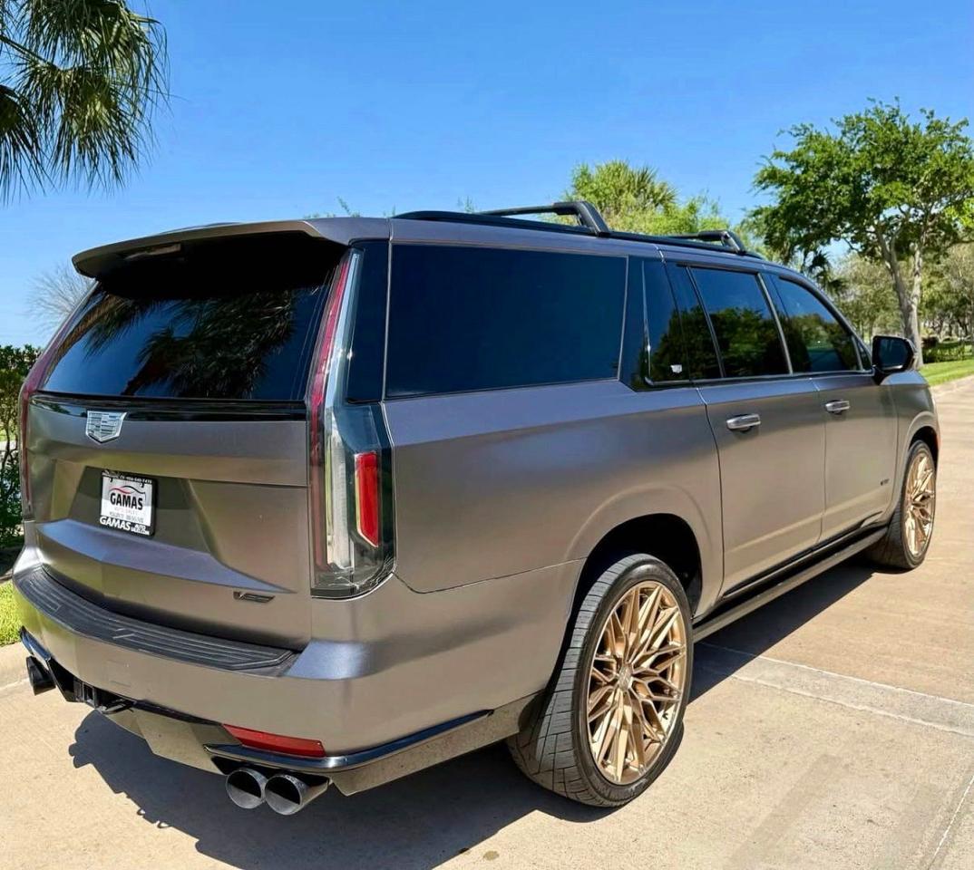 2022 Cadillac Escalade Esv Sport Platinum - Image 4