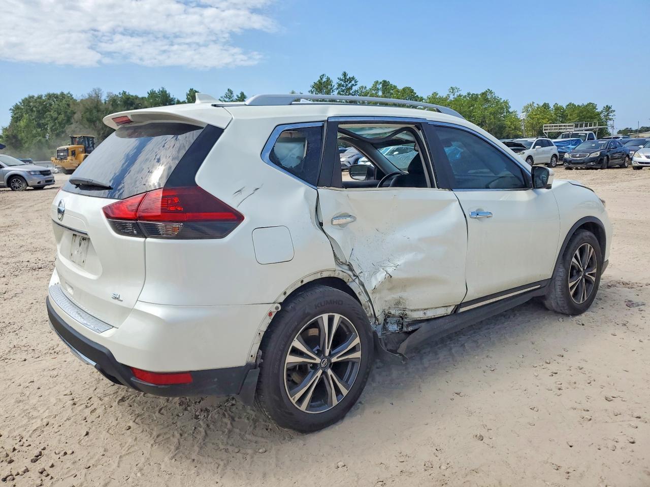 2017 Nissan Rogue Sl - Фото 3