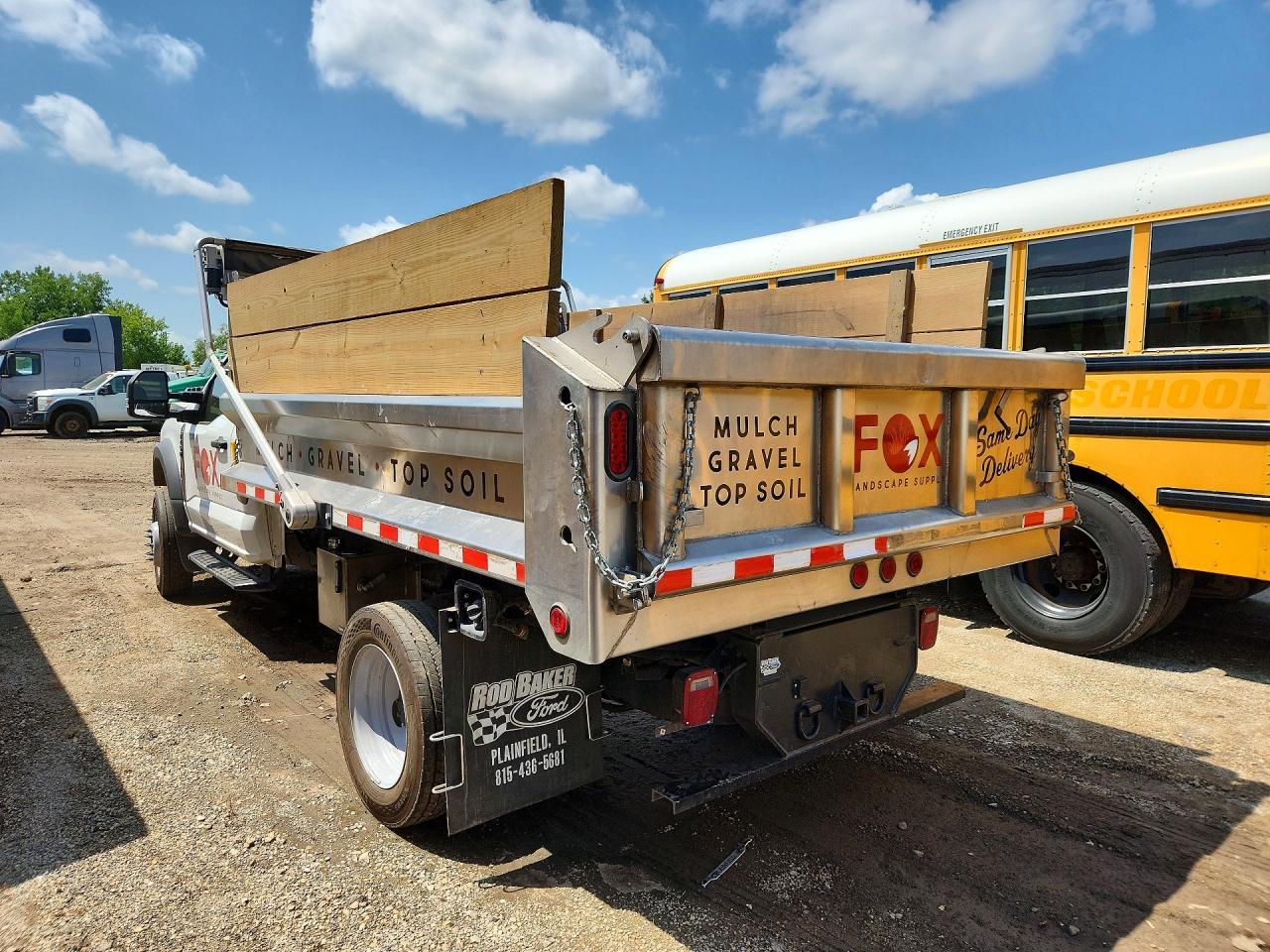 2026 Ford F450 Super Duty Dump Truck - Фото 2
