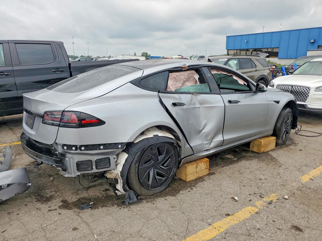 2026 Tesla Model S - Фото 3