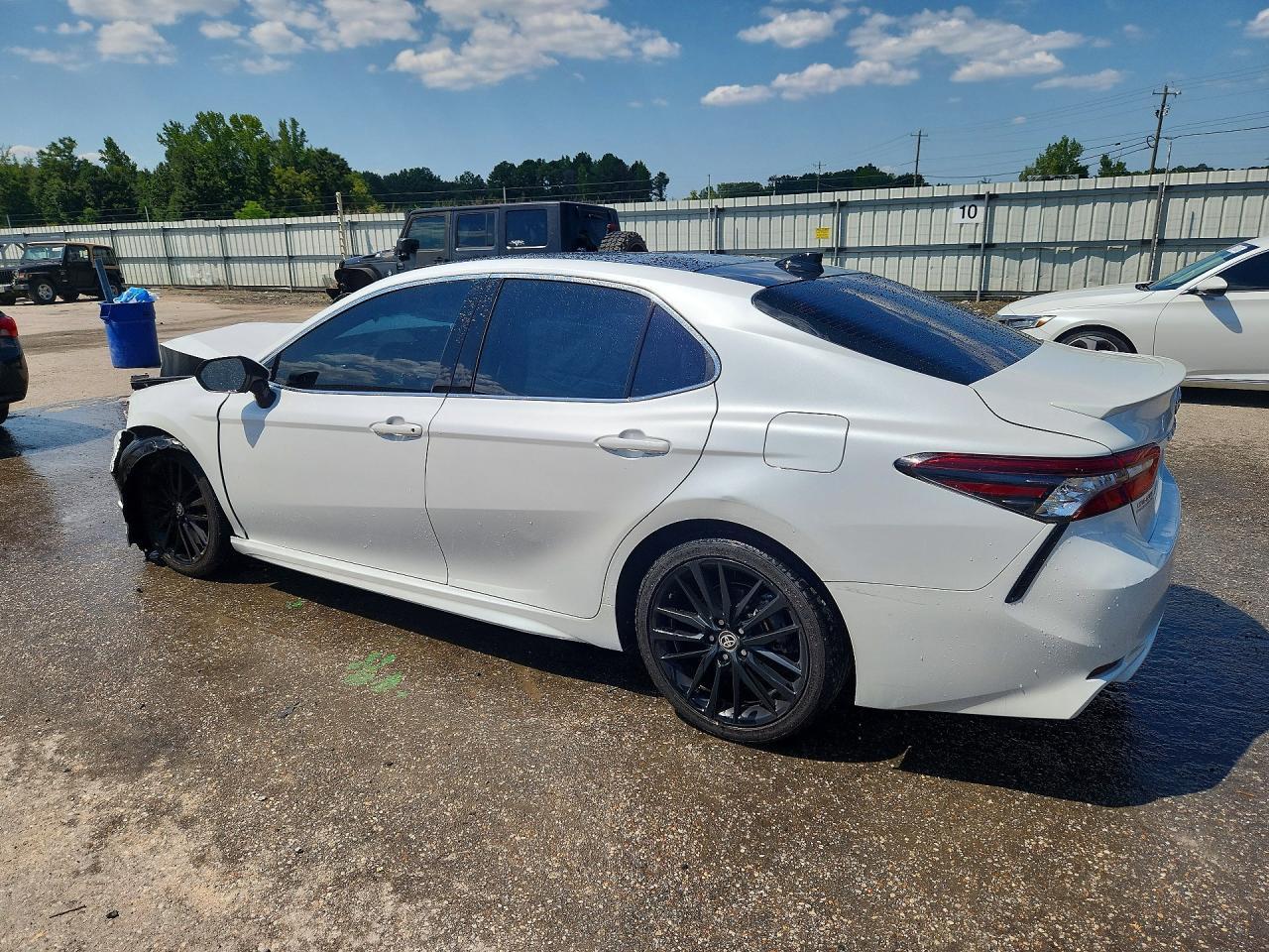 2023 Toyota Camry Xse - Image 2