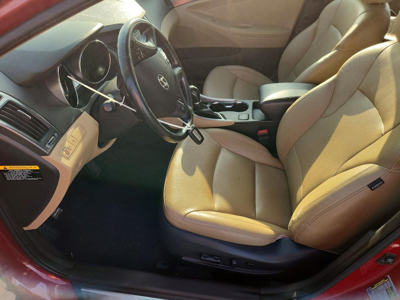 2013 Hyundai Sonata Hybrid - Image 7
