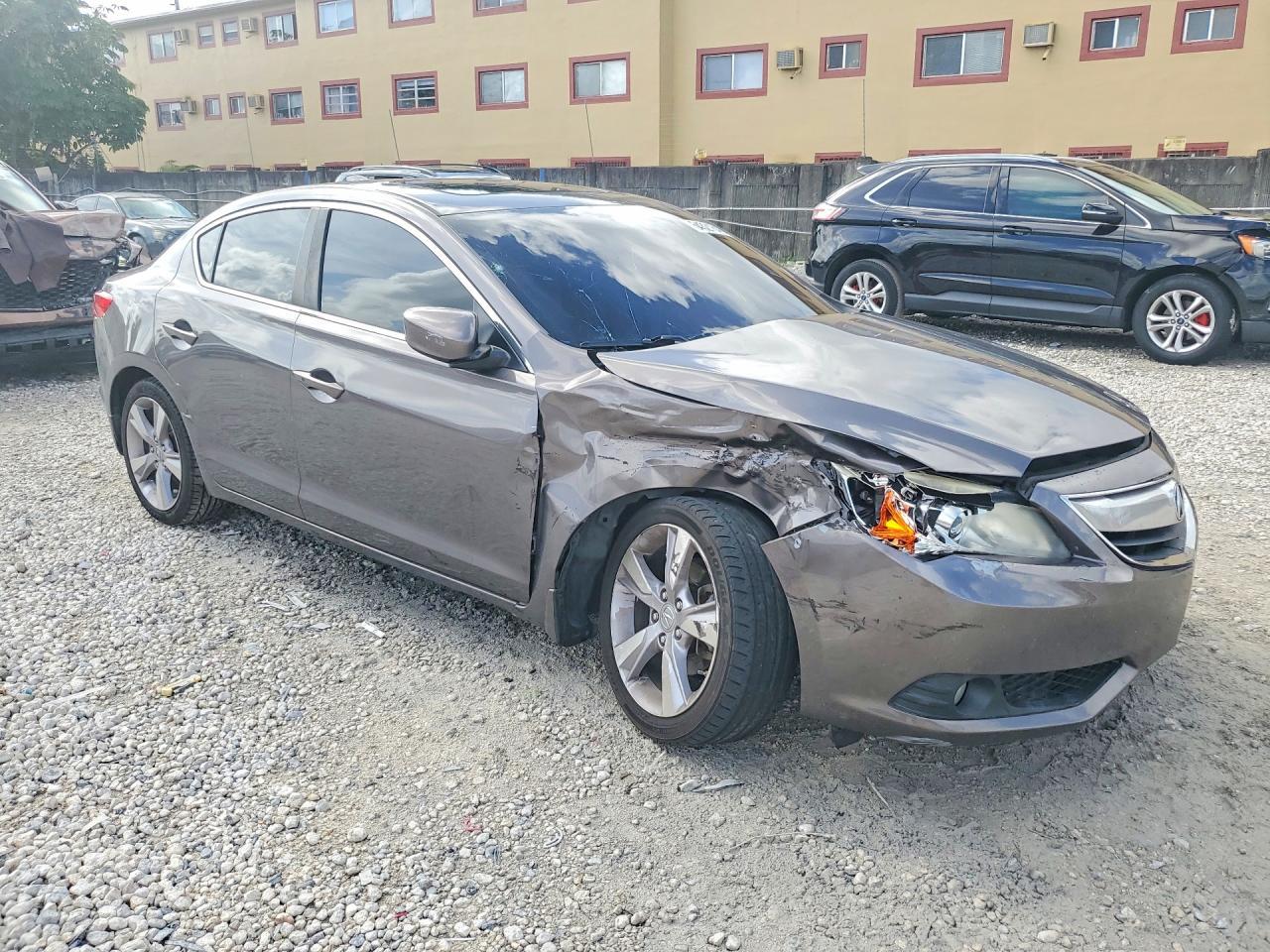 2013 Acura Ilx 20 Tech - Image 4