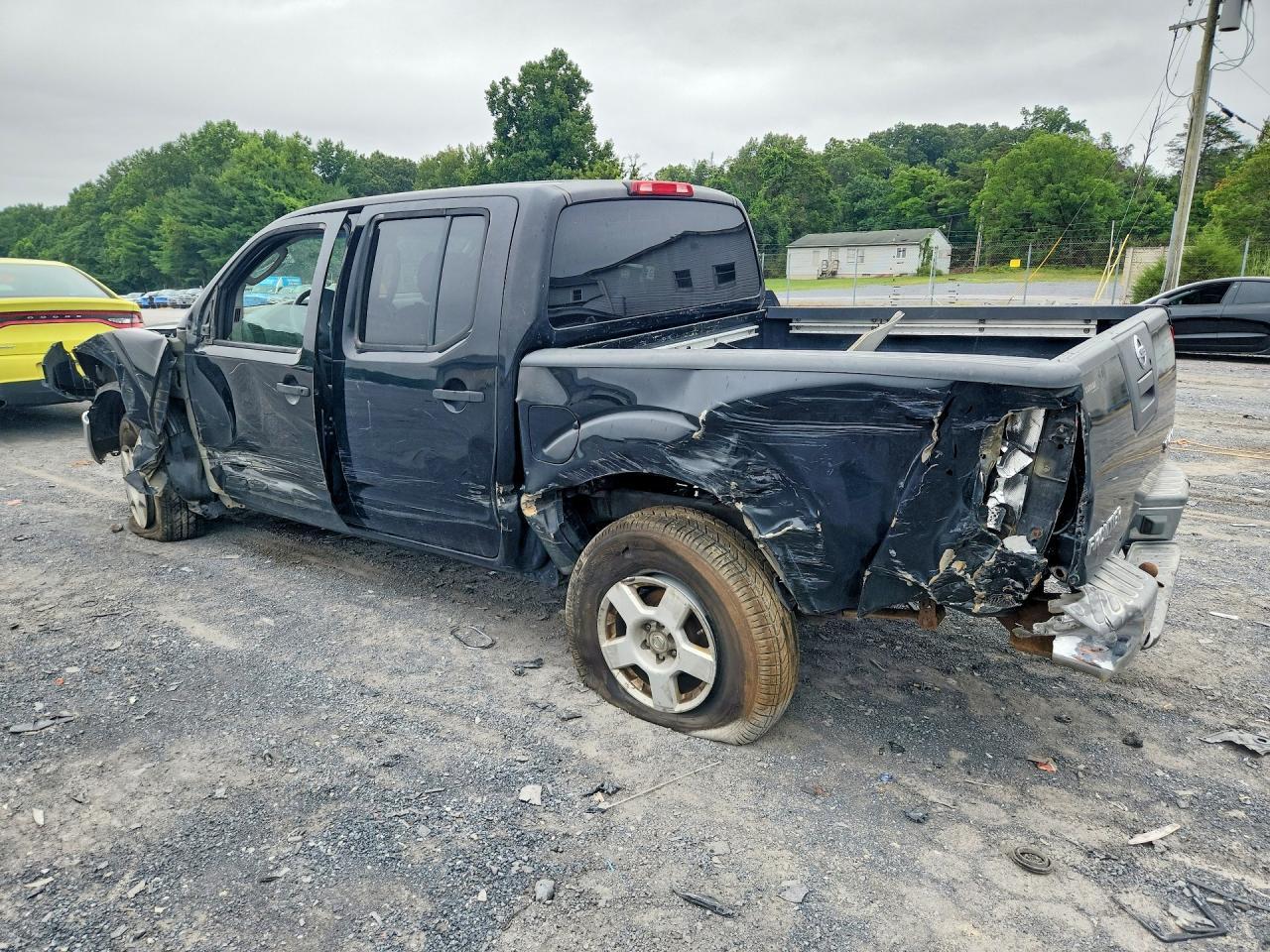 2005 Nissan Frontier Se - Фото 2