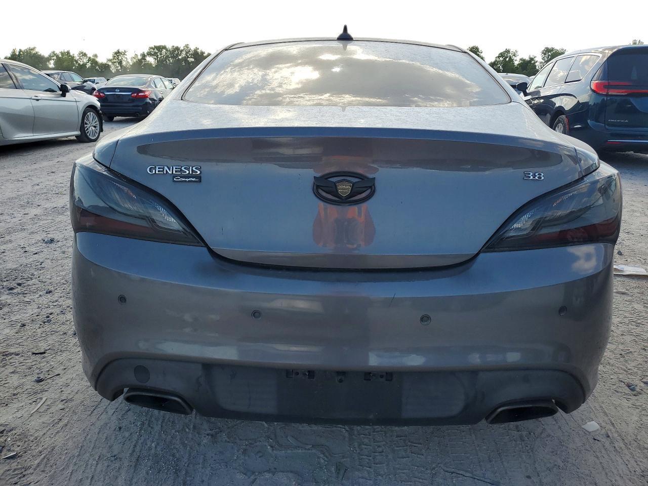2013 Hyundai Genesis Coupe 3.8 Grand Touring - Image 6