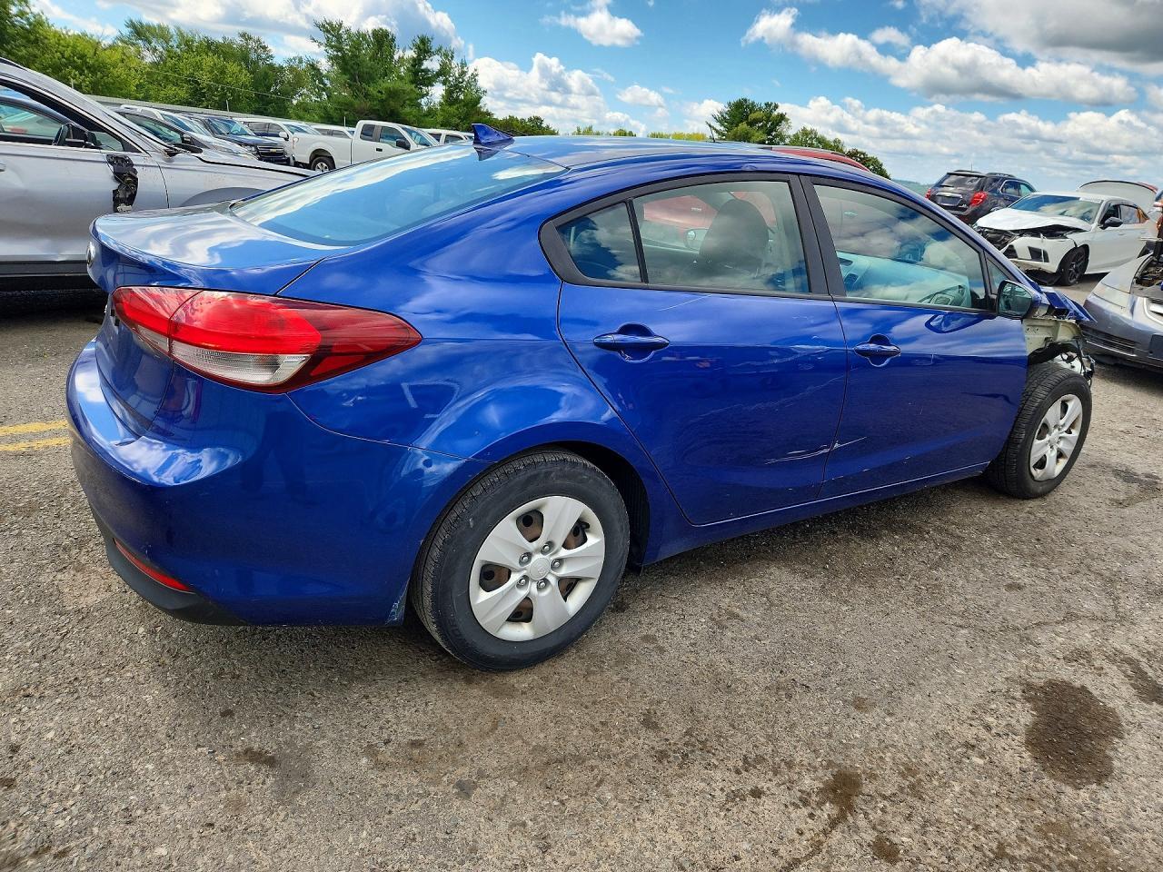 2017 Kia Forte Lx - Image 3