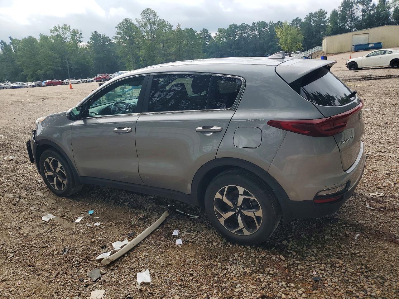 2020 Kia Sportage Lx - Image 2