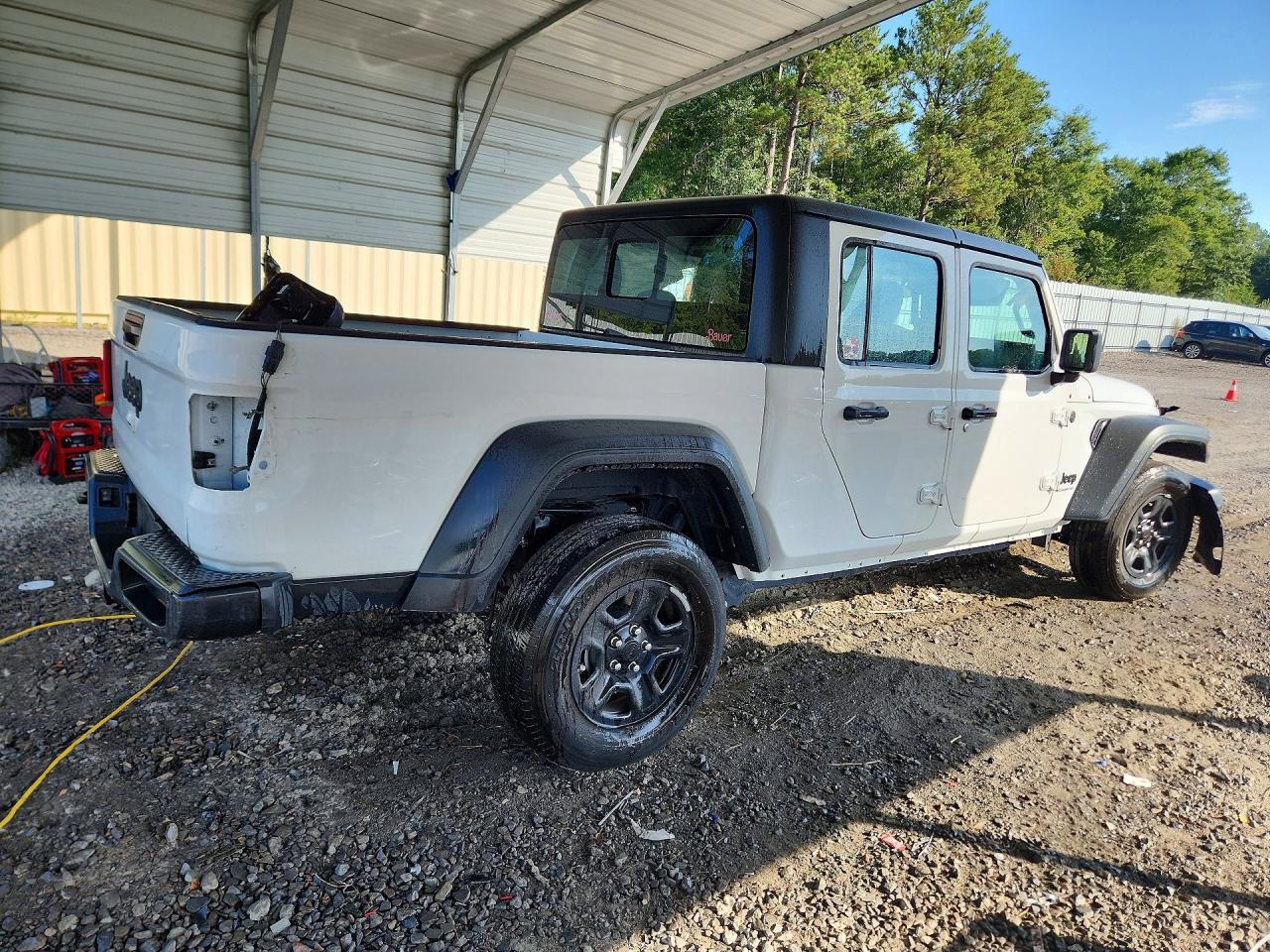 2025 Jeep Gladiator Sport - Image 3