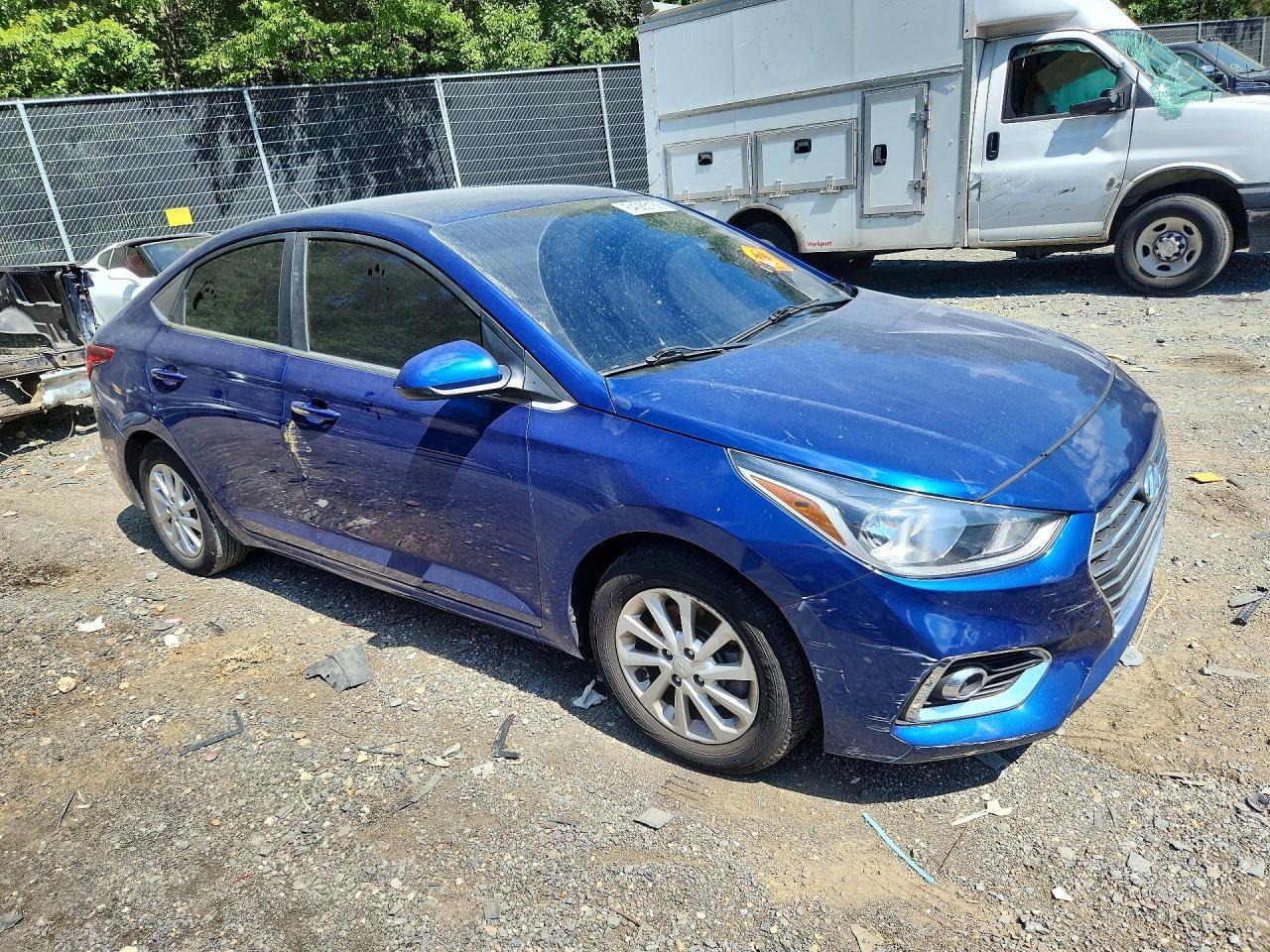 2020 Hyundai Accent Sel - Image 4