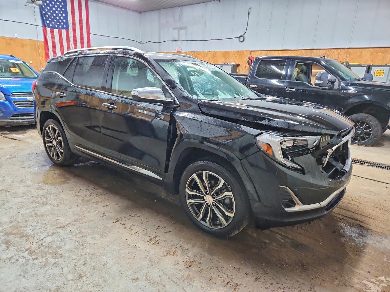 2020 GMC Terrain Denali - Image 4