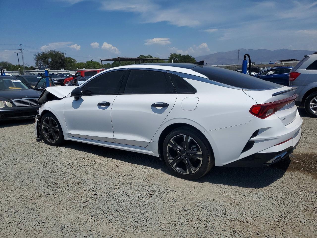 2023 Kia K5 Gt Line - Фото 2