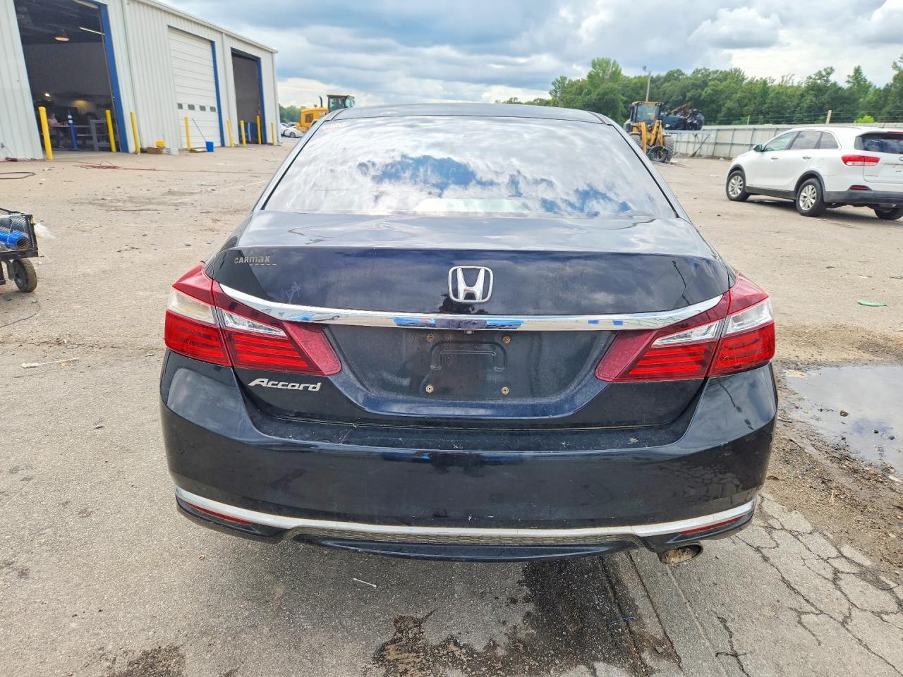2017 Honda Accord Lx - Фото 6