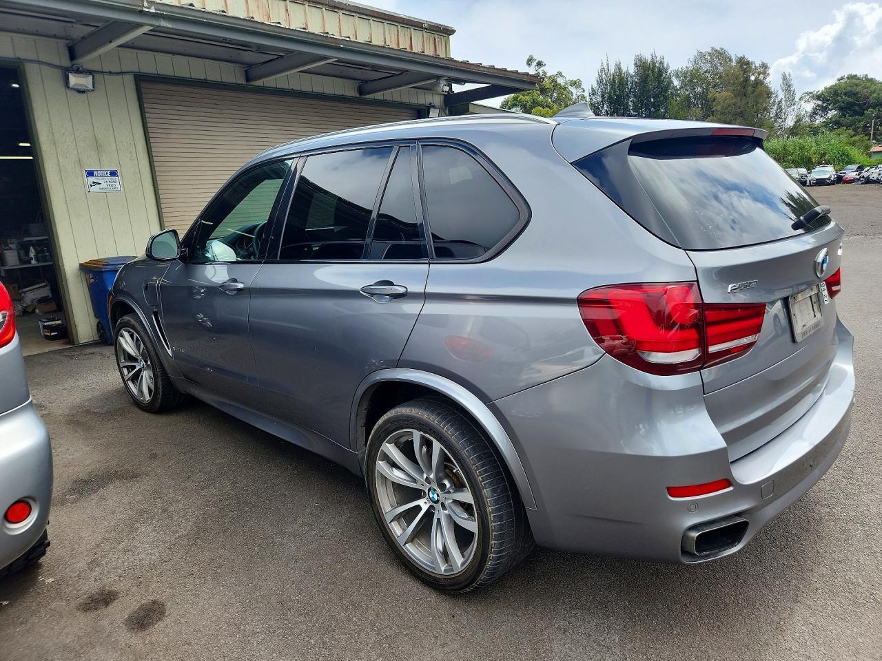 2016 BMW X5 Xdr40E - Image 2