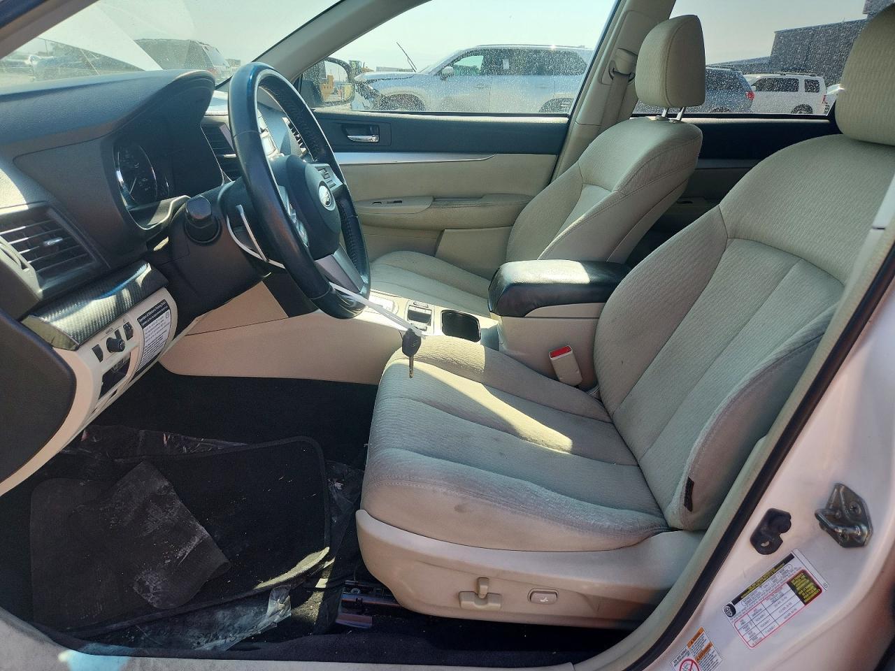 2010 Subaru Outback - Image 7