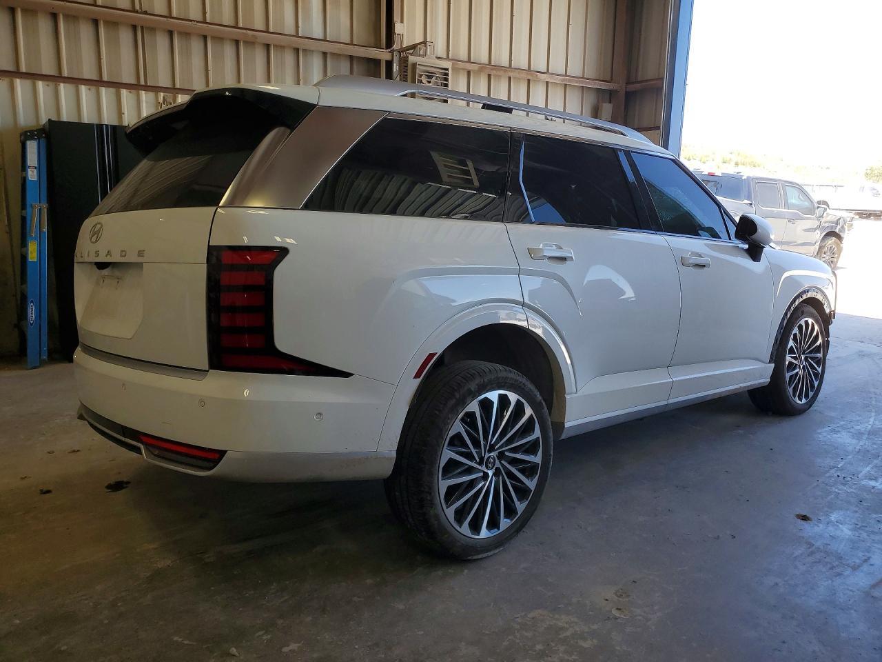 2026 Hyundai Palisade Calligraphy - Image 3