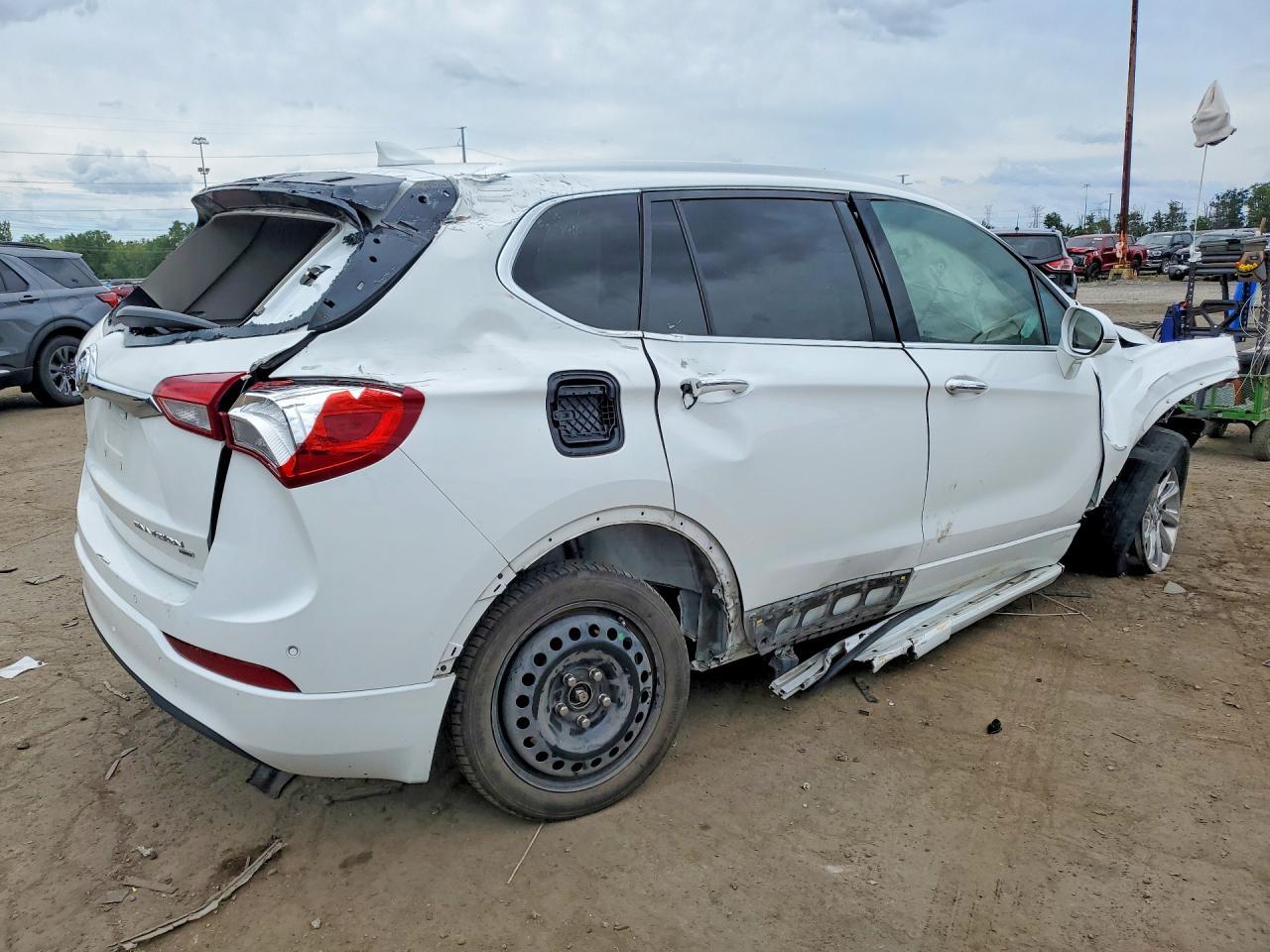 2020 Buick Envision Essence - Image 3