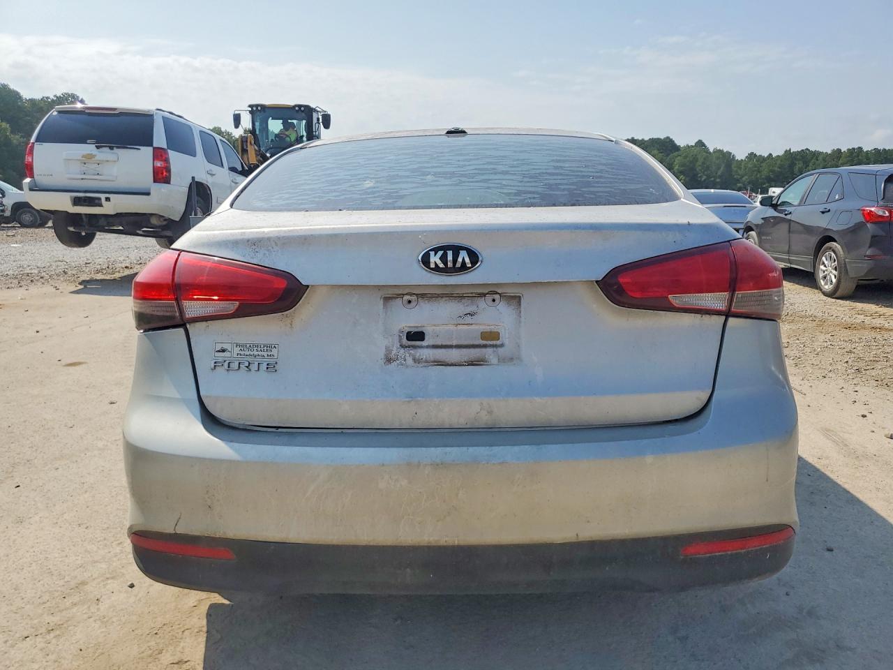 2017 Kia Forte - Image 6