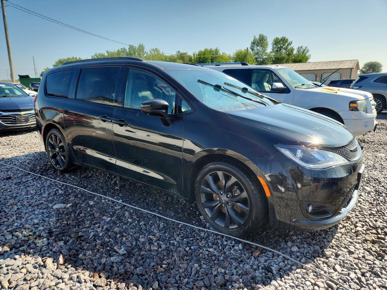2020 Chrysler Pacifica Touring L - Фото 4
