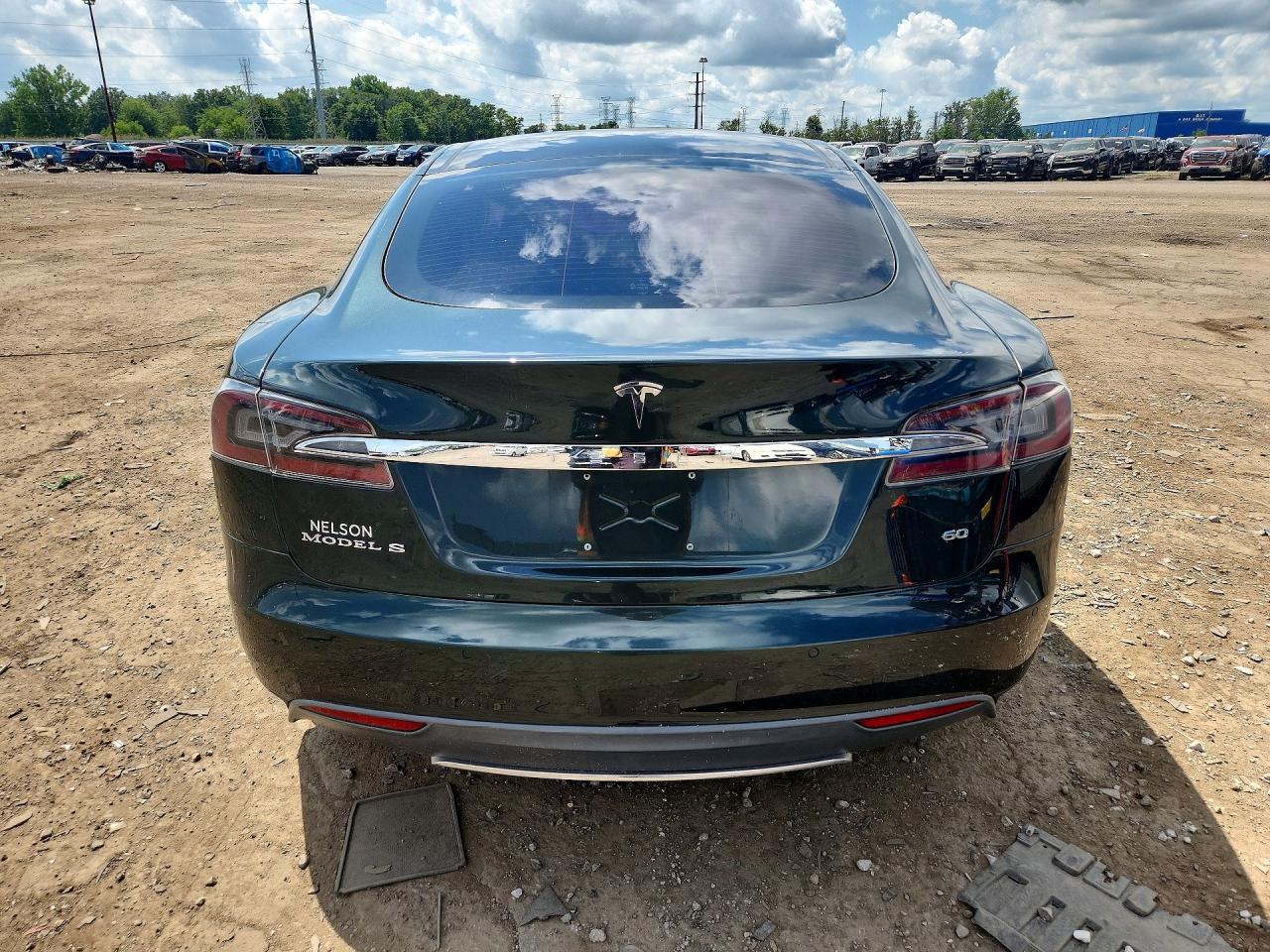 2014 Tesla Model S - Фото 6