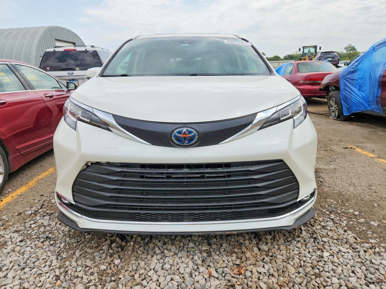 2021 Toyota Sienna Xle - Фото 5