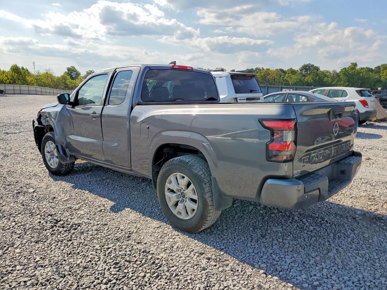 2022 Nissan Frontier Sv - Фото 2