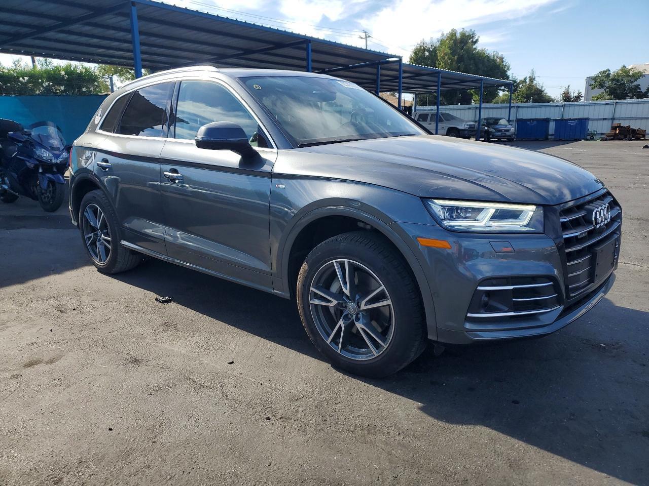 2020 Audi Q5 E Prestige - Фото 4