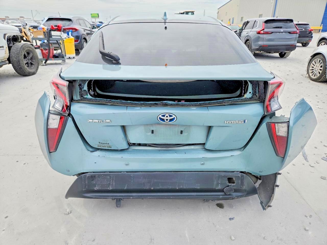2017 Toyota Prius Two - Фото 6