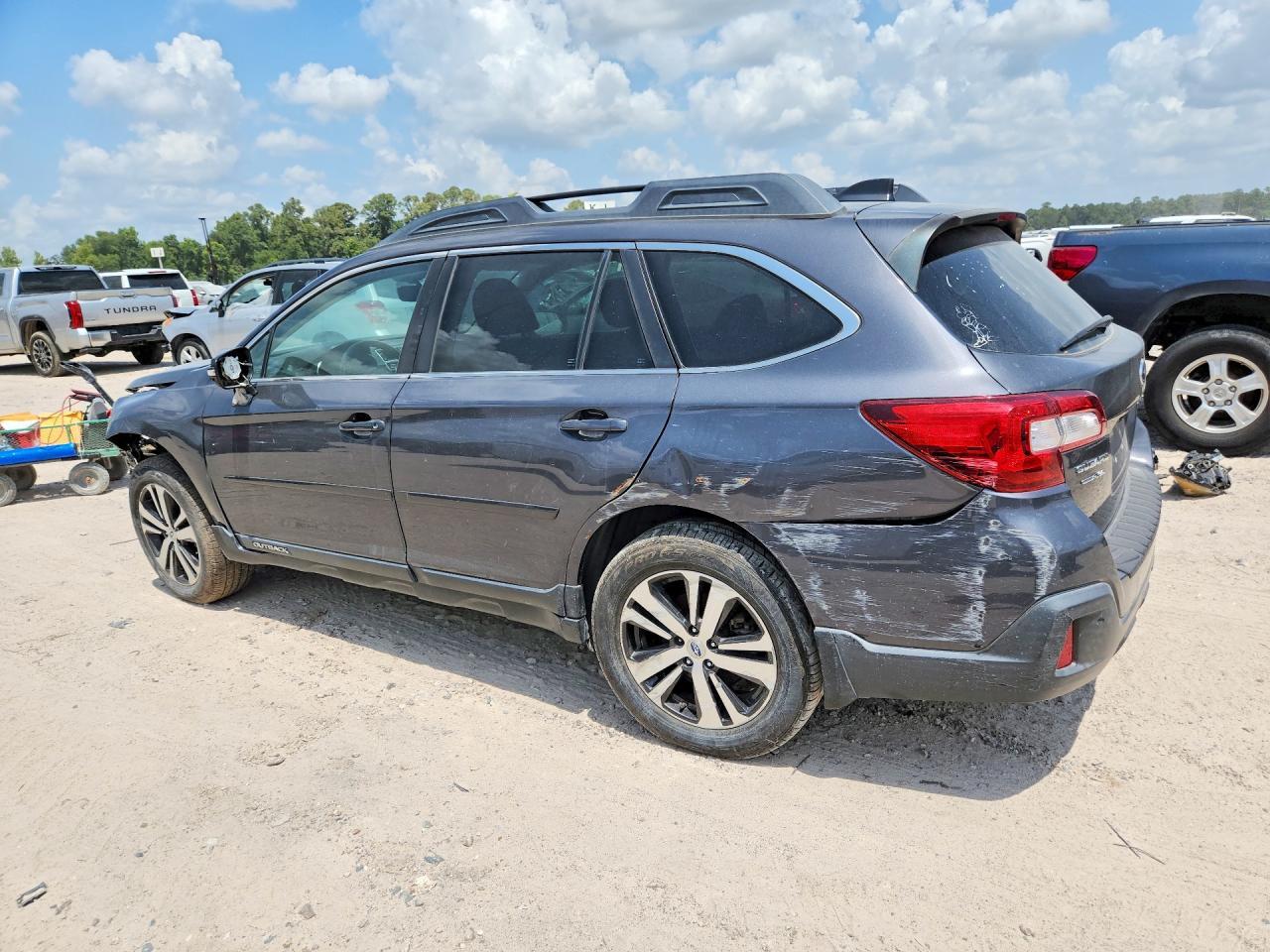 2019 Subaru Outback 2.5I Limited - Image 2