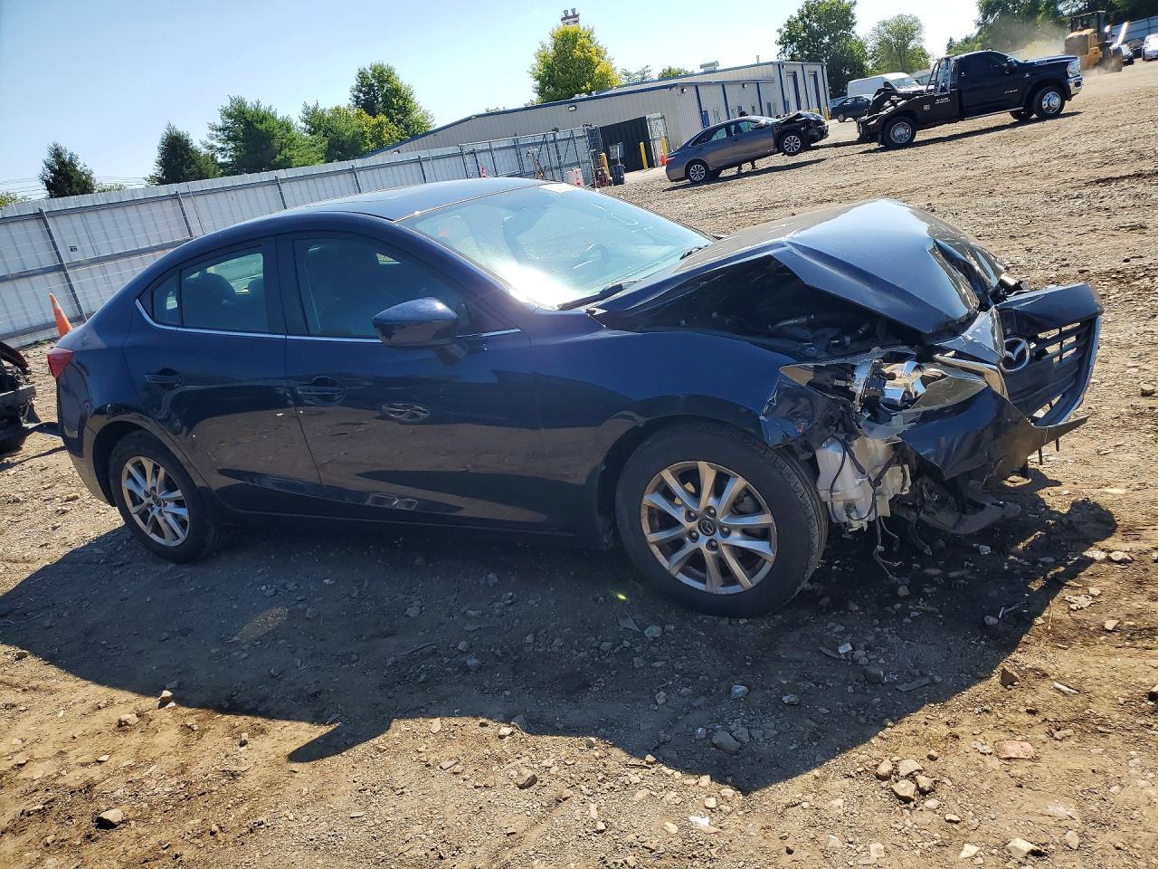 2016 Mazda 3 Grand Touring - Image 4
