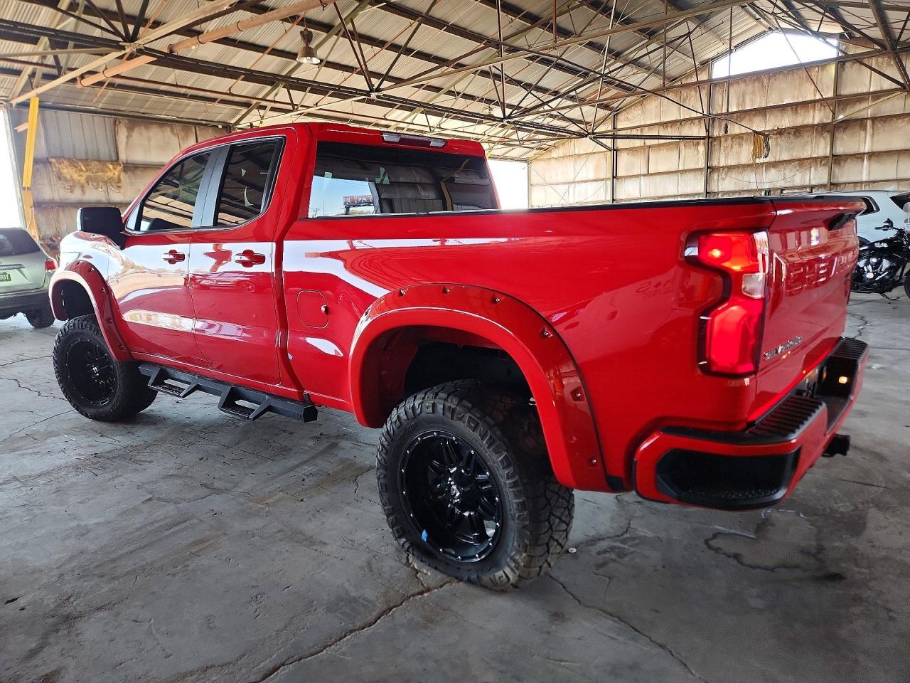 2020 Chevrolet Silverado K1500 Rst - Image 2