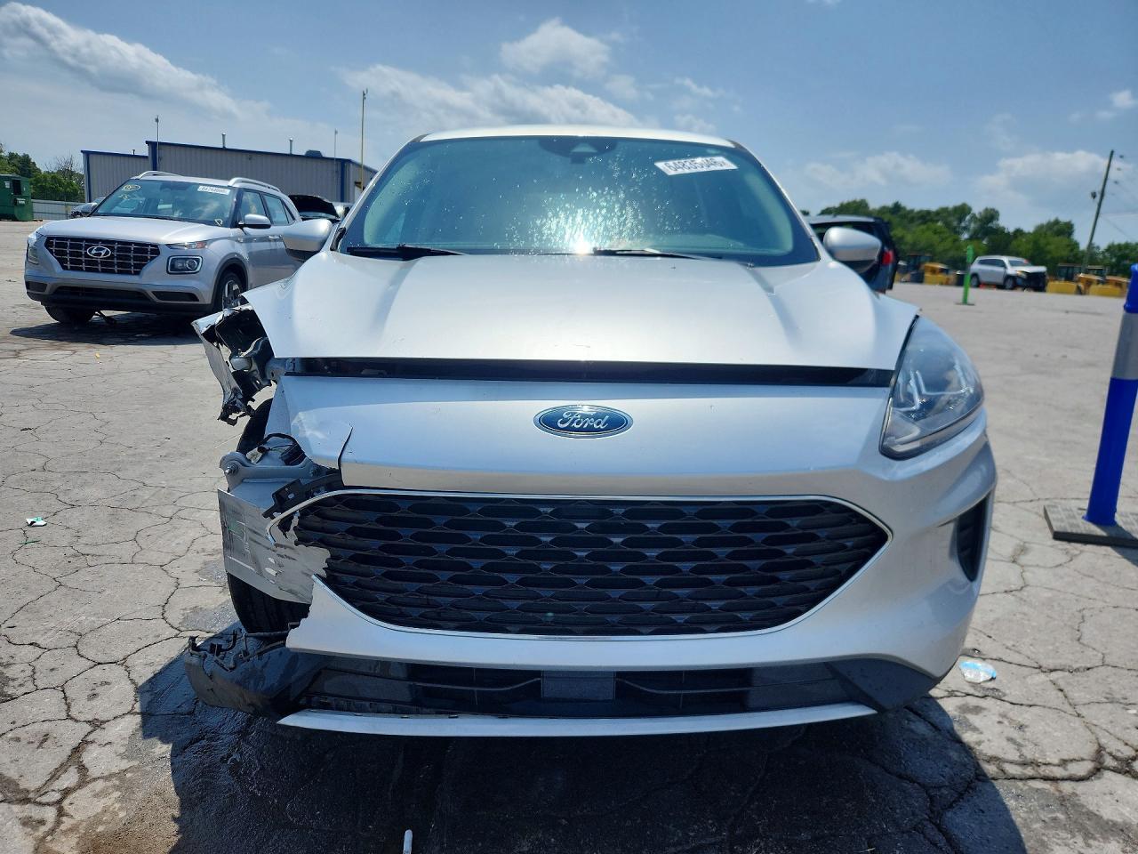 2020 Ford Escape Se - Фото 5