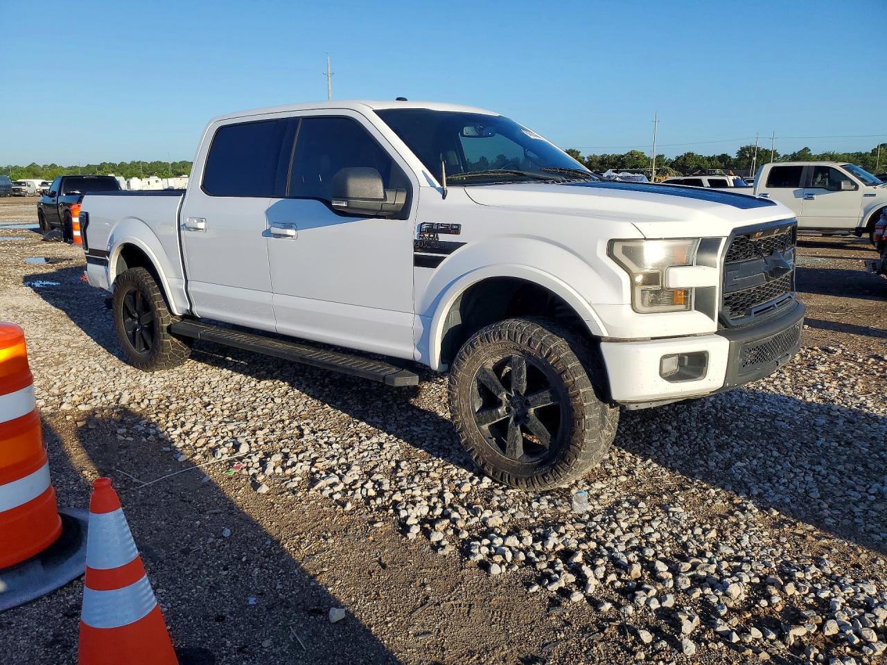 2017 Ford F150 Supercrew - Image 4
