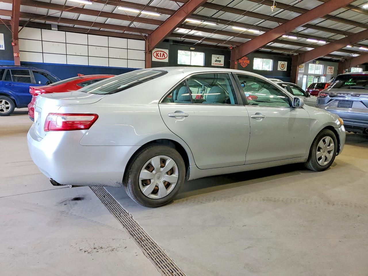 2007 Toyota Camry Le - Image 3