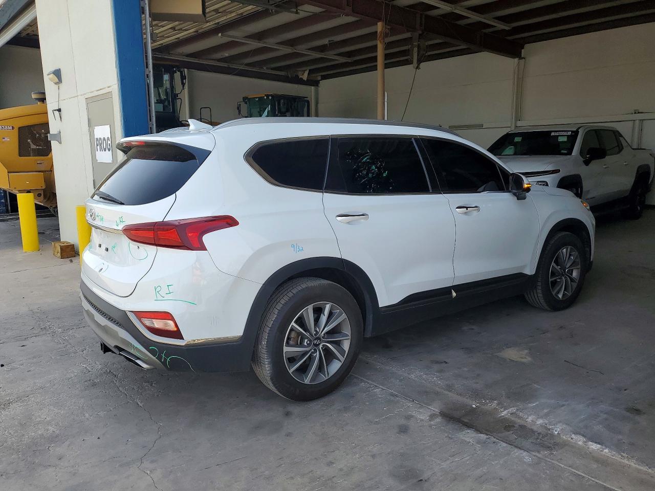 2020 Hyundai Santa Fe Limited - Фото 3