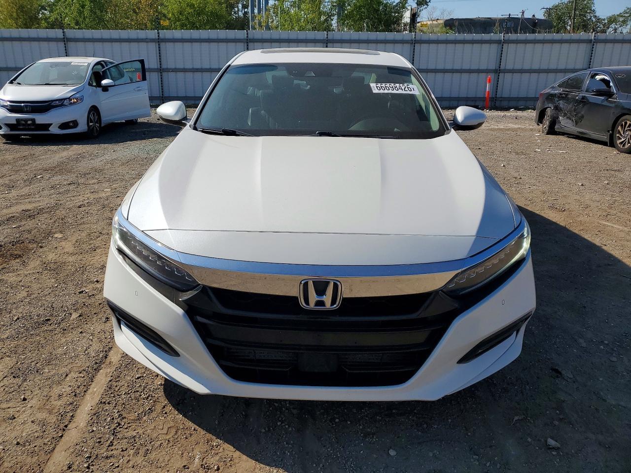 2018 Honda Accord Touring - Фото 5