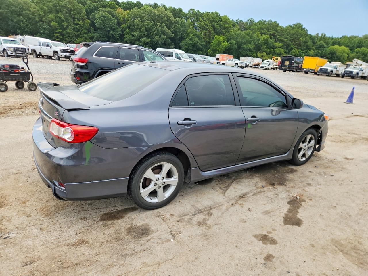 2011 Toyota Corolla S - Фото 3