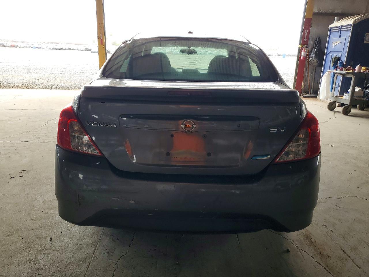 2017 Nissan Versa 1.6 S Plus - Image 6